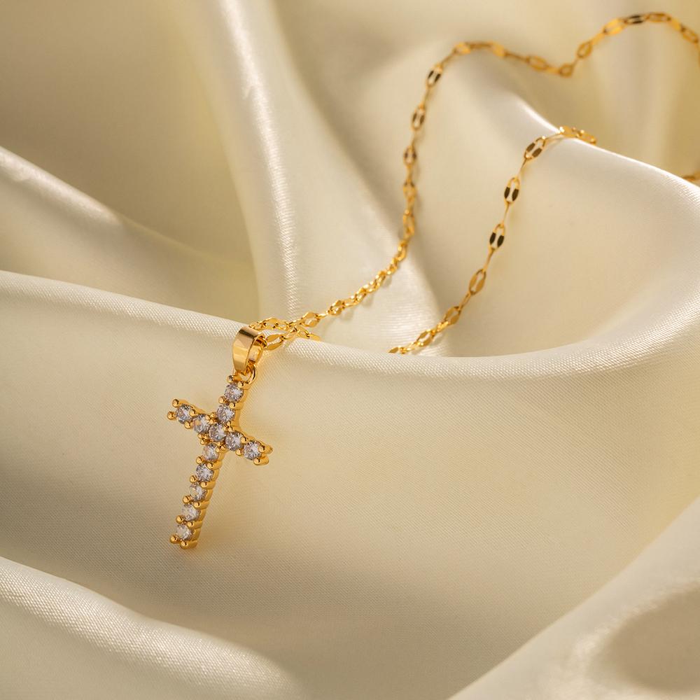 Uworld Retro 18K PVD Gold Plated Clear Crossed Zircon Necklace Cubic Zirconia Cross Pendant Necklace Collar Acero Inoxidable