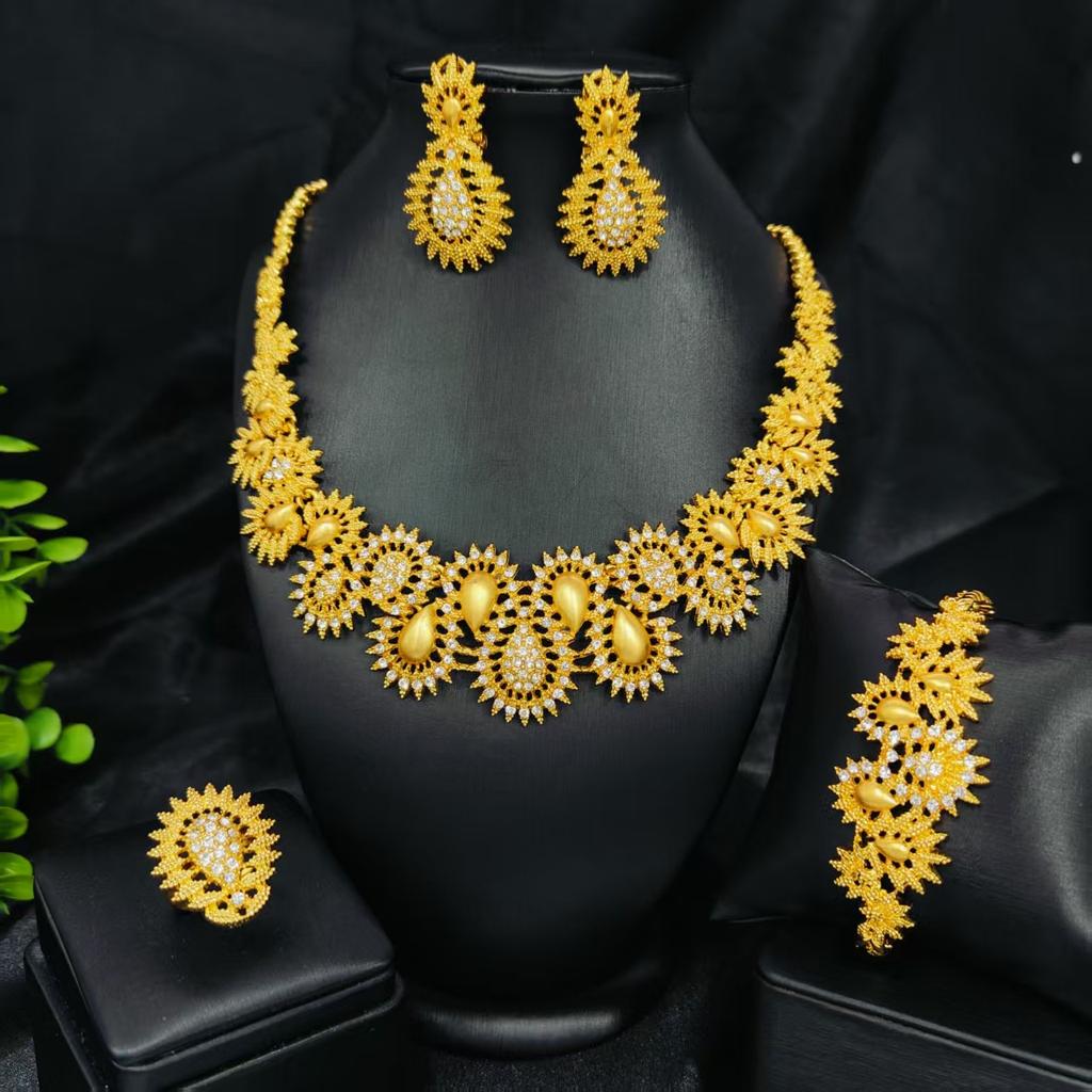 Позолоченный вьетнамский свадебный комплект: колье, серьги, кольцо, браслет. Атмосферные свадебные украшения