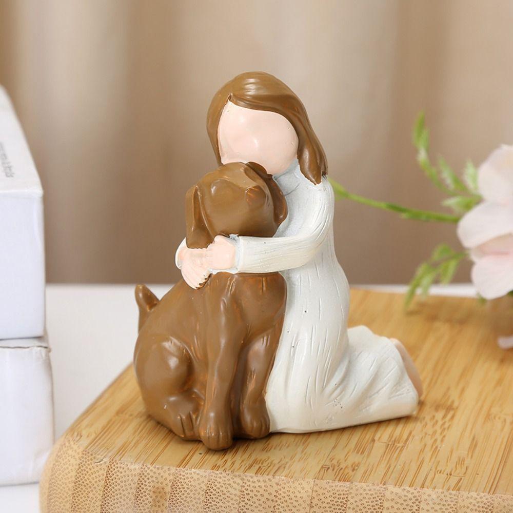 Полимерная фигурка любителя собак, милая миниатюрная скульптура, девушка, держащая статуэтку собаки, автомобиль