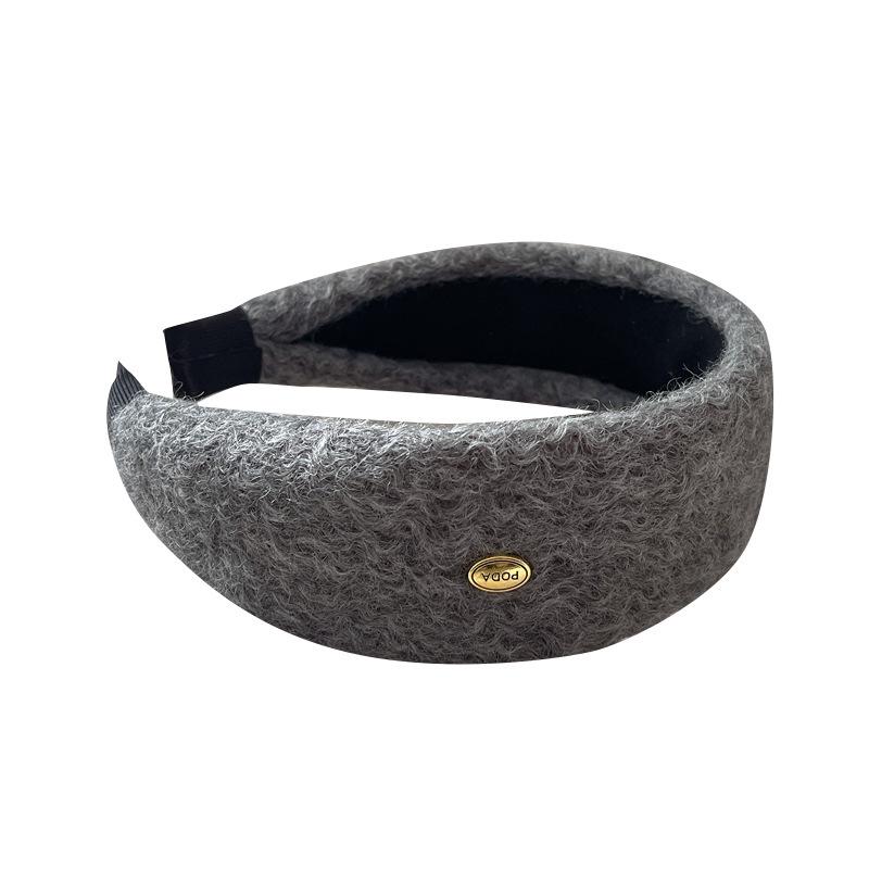 Широкая шерстяная повязка на голову Gold Label для женщин - Дизайн 2025 года с высоким давлением на макушку, идеально подходит для повседневной носки осенью/зимой
