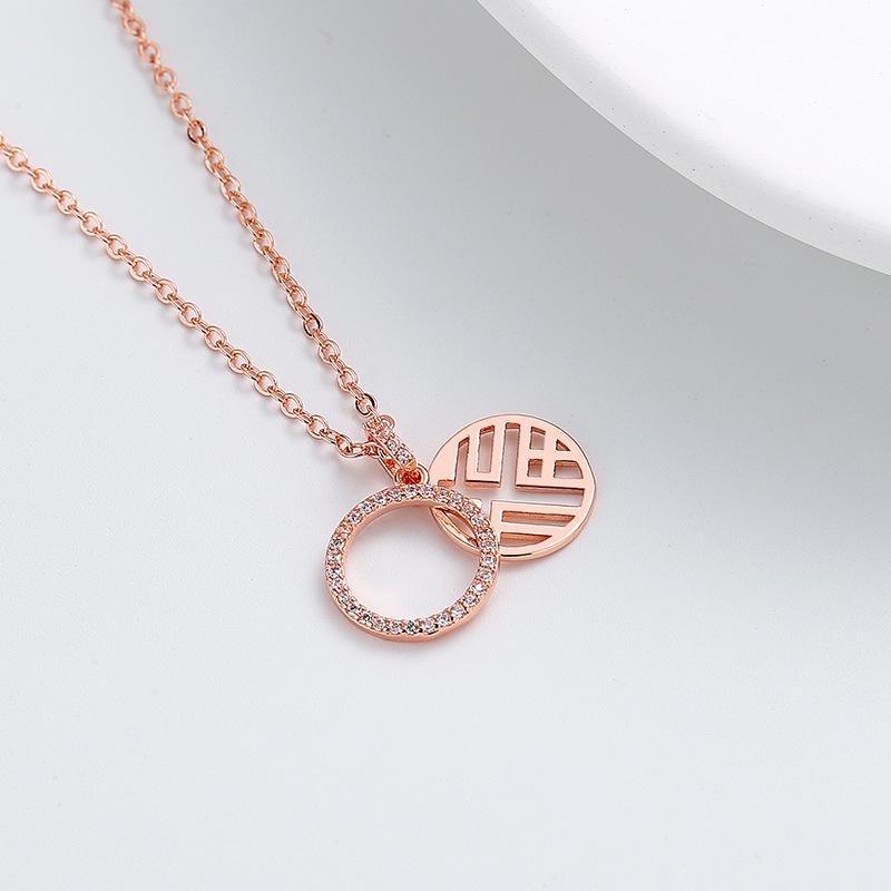 Ожерелье с ажурным символом удачи для женщин с двухслойным круглым кулоном высокого дизайна