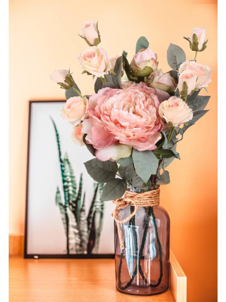 Валентинки Искусственные пионы Розы Реалистичные искусственные букеты со стеблями Шелковые цветочные композиции для дома Внутренние кофейные украшения Декор стола Свадьба