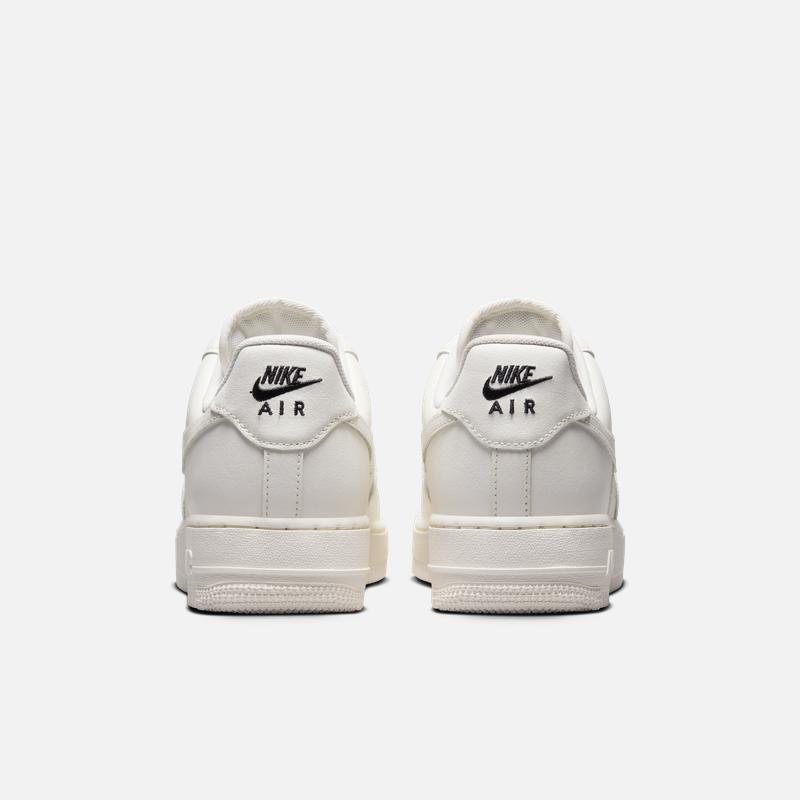Nike AIR FORCE 1 Женские зимние кеды на плоской подошве NIKE AIR FORCE 1 HF1058