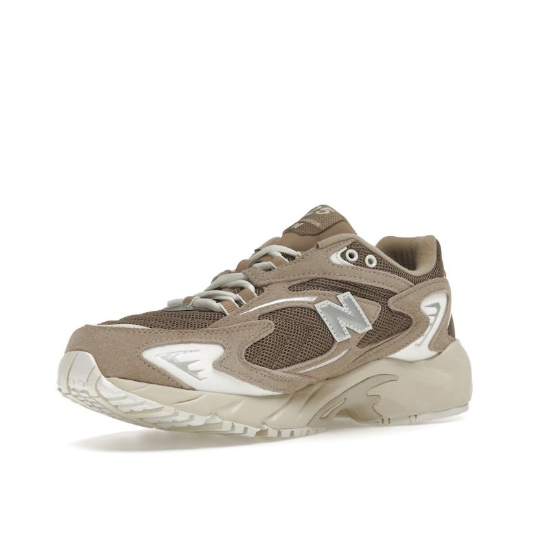 New Balance 725 Mushroom Unisex Sneakers Brown Driftwood Sea-Salt ML725AB