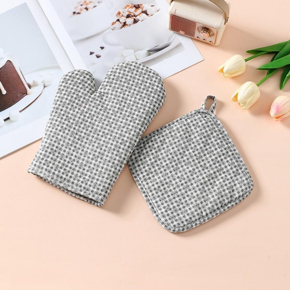 2Pcs Heat Resistant Microwave Oven Gloves Heat Insulation Baking Gloves Hot Pot Cooking