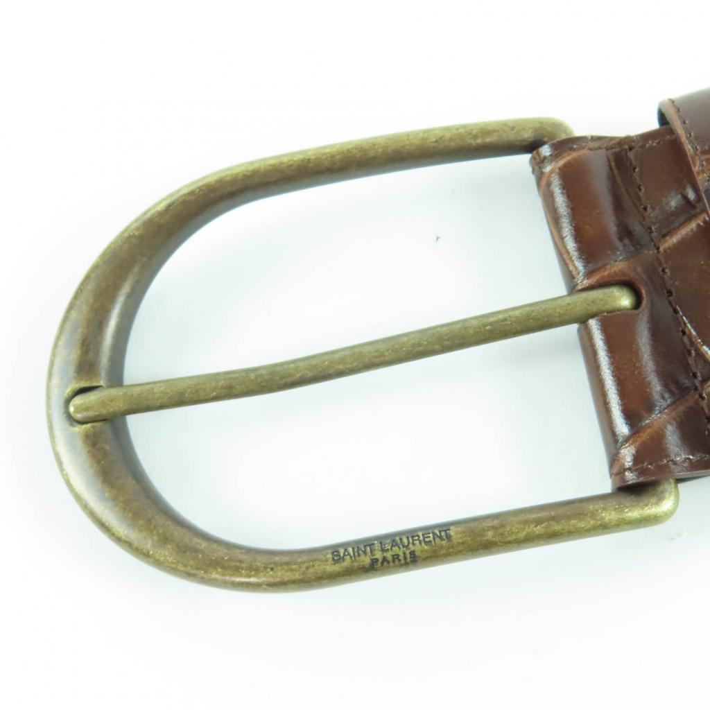 Превосходный ремень SAINT LAURENT из кожи с тиснением под крокодила с логотипом Коричневый 65 GRZ619783 Б/у