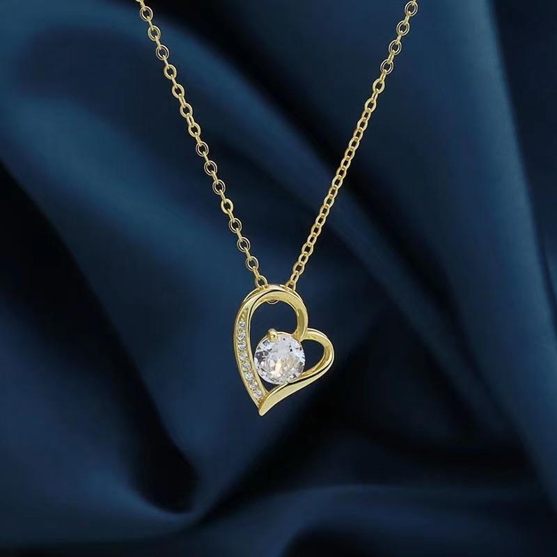 S925 Silver Heart Zircon Necklace, Classic Heart-Shaped Pendant, Sterling Silver Clavicle Chain