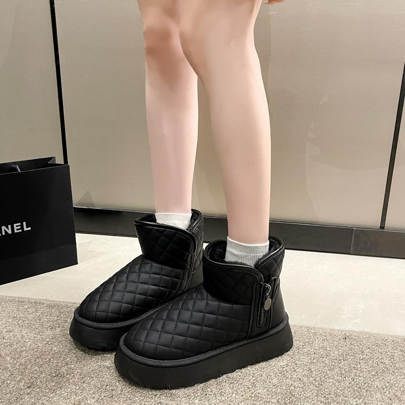 Женские зимние ботинки на толстой подошве, хлопковые ботинки, новая зимняя модель с низким голенищем, большой размер, круглый носок, подошва-маффин, плюс короткие ботинки