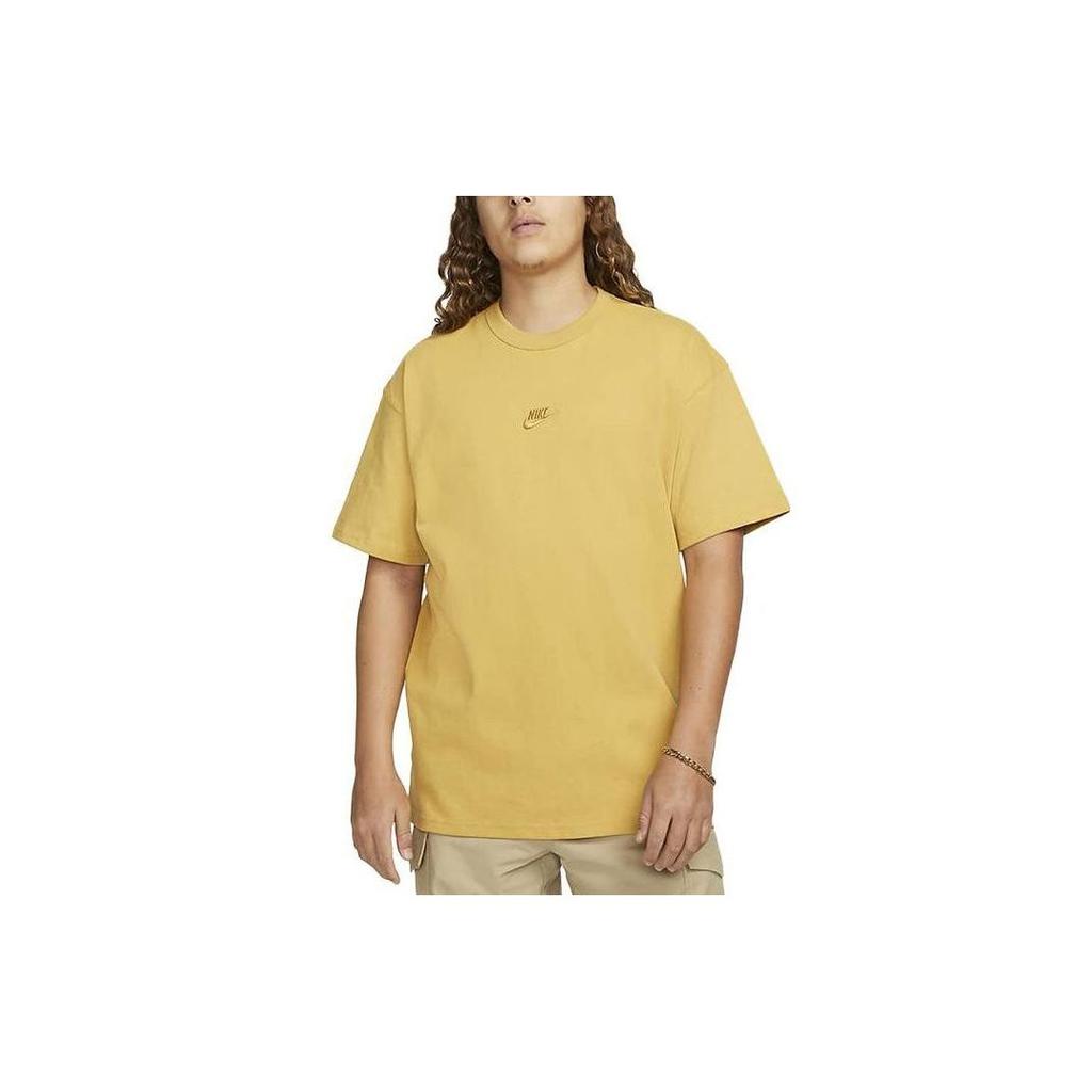 Nike Sportswear Essentials T Shirts Men's Yellow Crew Neck Moderate DO7393-725