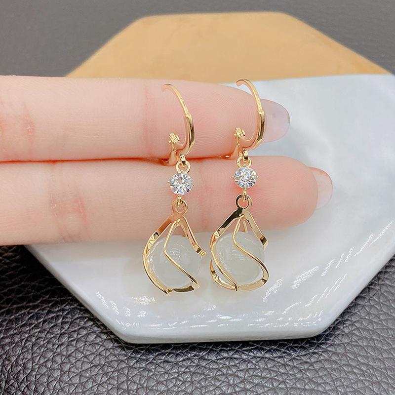 Геометрические висячие серьги с акриловыми бусинами, серьги-подвески для женщин, новые модные золотые металлические украшения в подарок