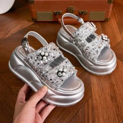 Модные высококачественные синтетические женские туфли 7,5 см, повседневные туфли с открытым носком, модные тапочки, босоножки на платформе и танкетке, летние блестящие полые туфли