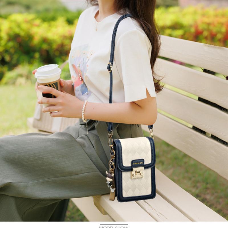 Классическая однотонная сумка на плечо высокого класса для женщин, нишевая сумка через плечо, модная маленькая квадратная сумка