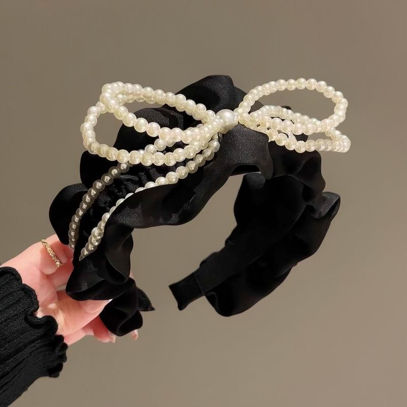 Изысканная плиссированная повязка на голову с жемчужным бантом: Модный и универсальный аксессуар для волос