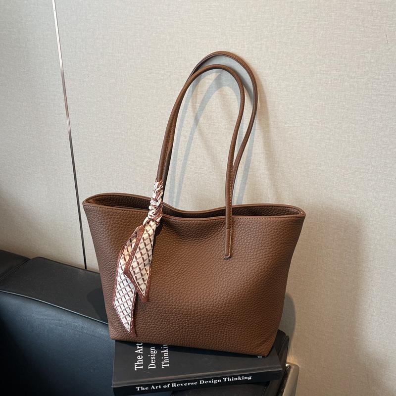 Сумка большой вместимости женская новая весенне-летняя простая студенческая сумка через плечо для занятий и отдыха, сумка-тоут для работы