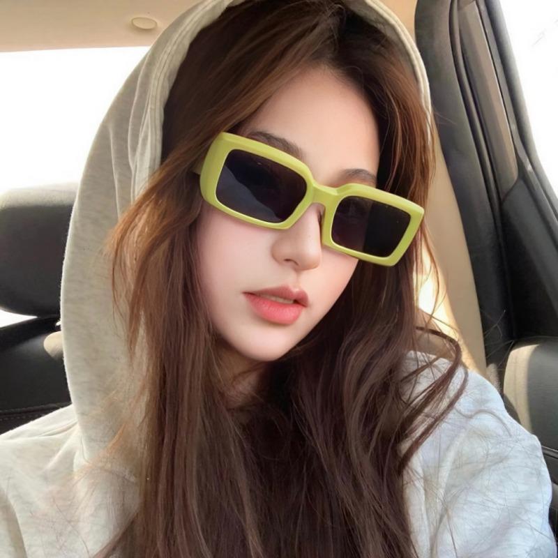 New Small Rectangular Women's Sunglasses Women Vintage Sun Glasses Fashion Outdoor Street Photo Glasses UV400 Eyewear