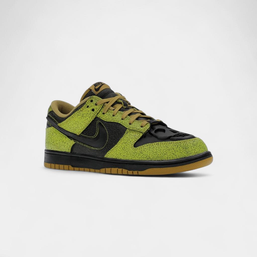 Nike Dunk Low Retro QS Halloween Skull