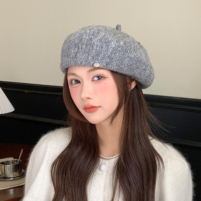Autumn and Winter Knitted Beret Atmosphere Casual Literary Painter Hat Versatile Face Small Bud Hat Female