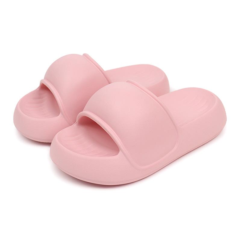 Новинка 2024 года, летние женские тапочки на толстой подошве, мягкие и удобные тапочки для ванной, дома, отдыха, пляжа, противоскользящие и износостойкие тапочки