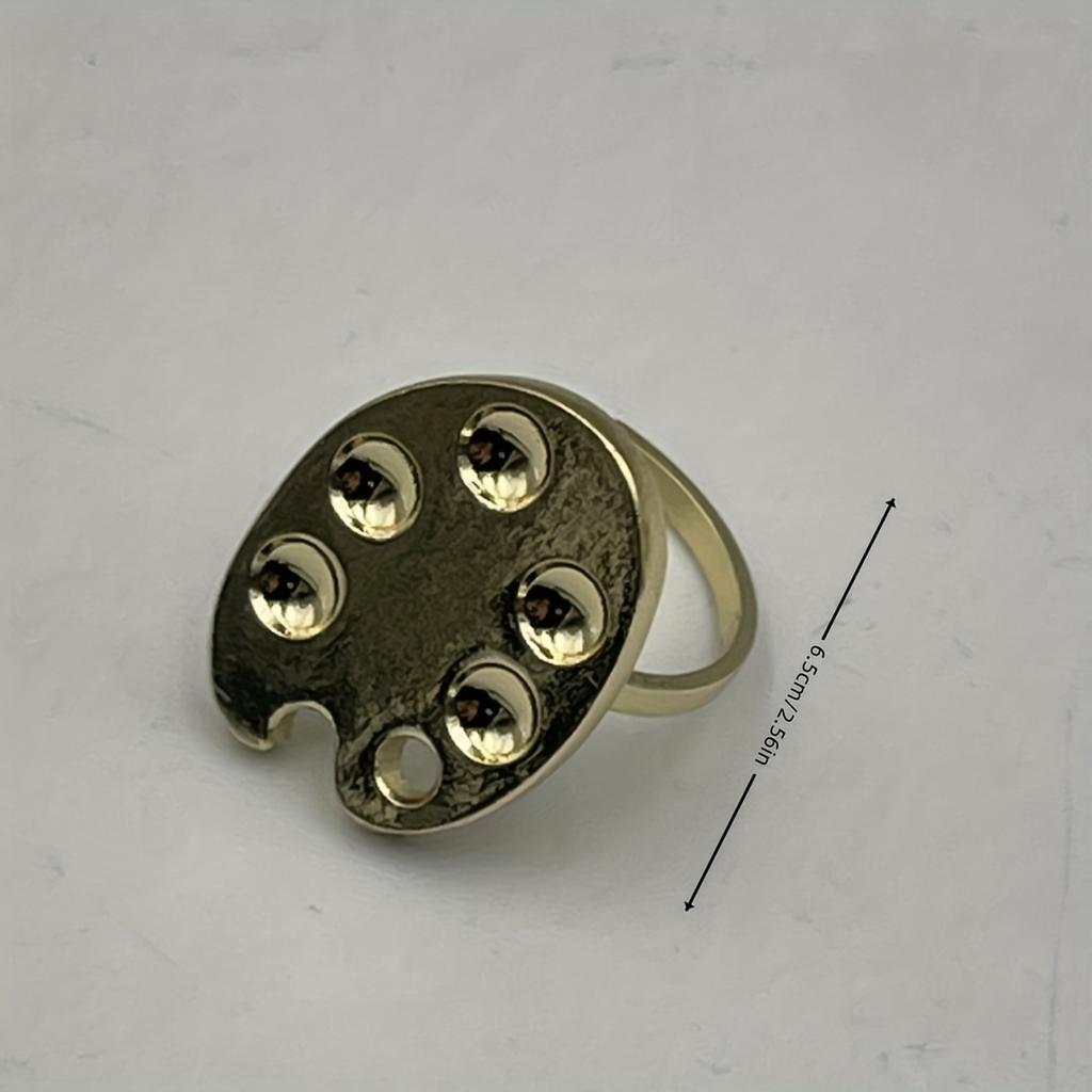 Golden Mini Fingertip Nail Art Palette Ring - Wearable Metal Mixing Tool with Adjustable Ring