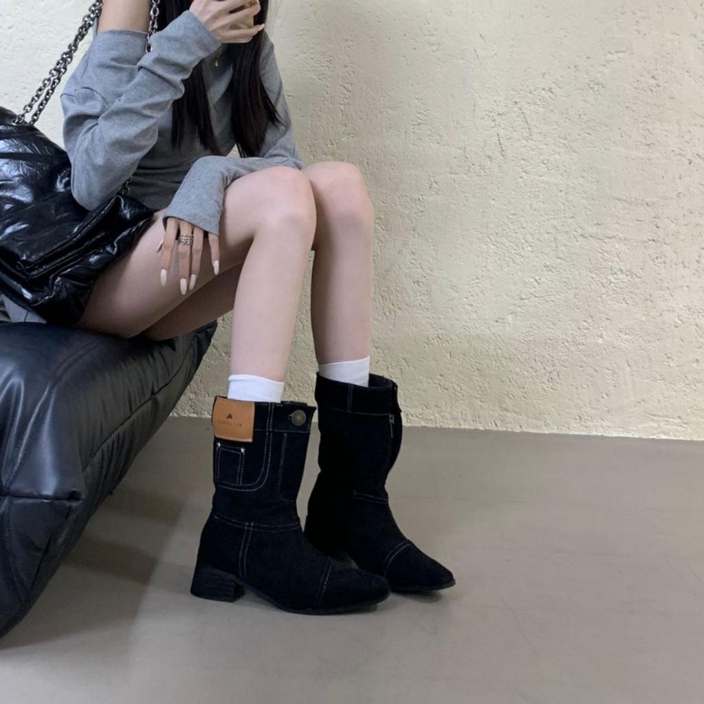 Осенне-зимние ботинки 2025 новые французские полусапоги на толстом каблуке, высокие ботинки, плиссированные ботинки с мехом