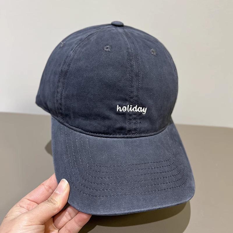 Spring men's and women's holiday letter embroidered baseball cap with curved brim and sun visor