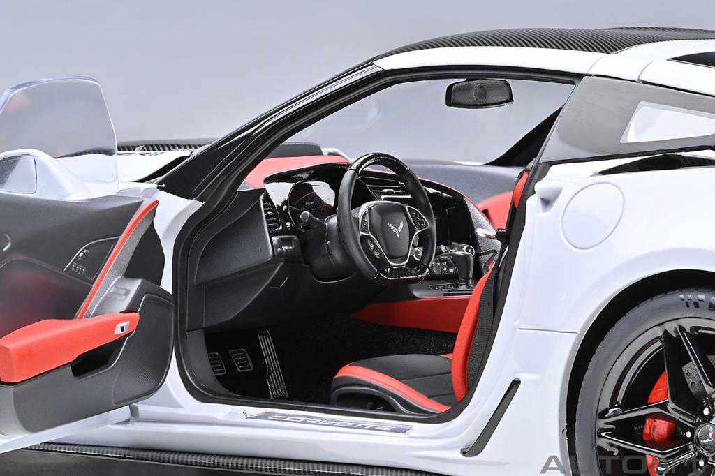 AUTOart scale Chevrolet Corvette ZR1 Gray Metallic Finished Product 1/18 (C7)