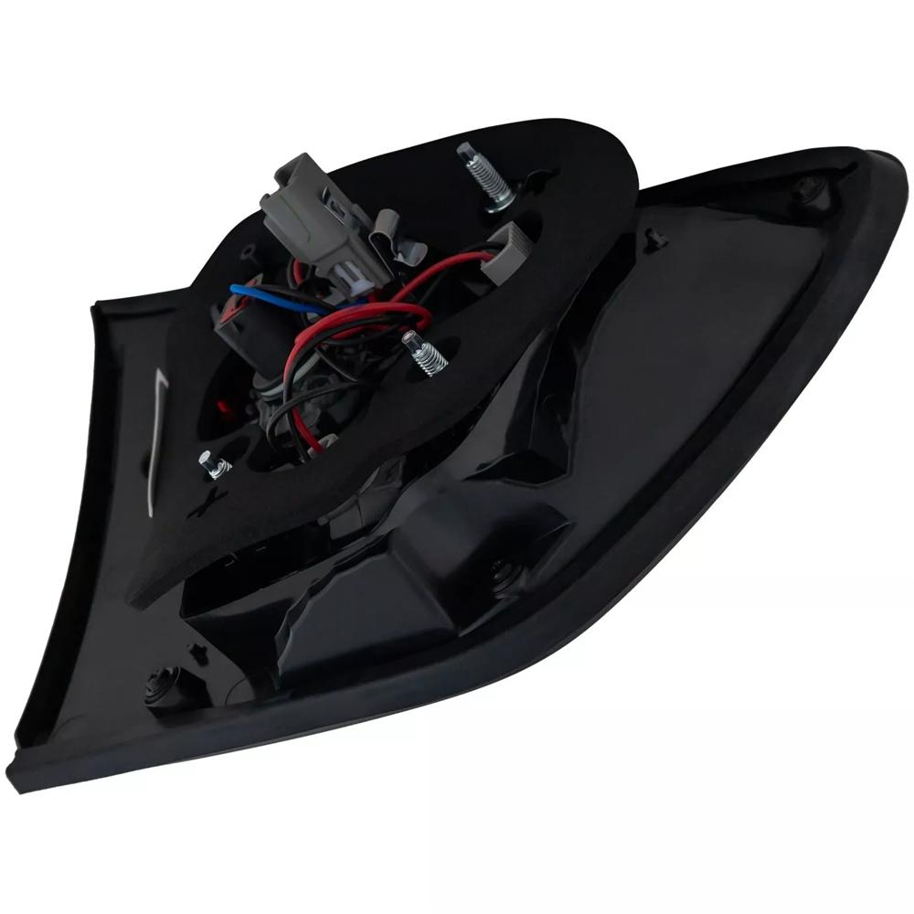 Задний фонарь правый внутренний галогенный с лампочкой для Chevrolet Traverse LS LT 2013-2017