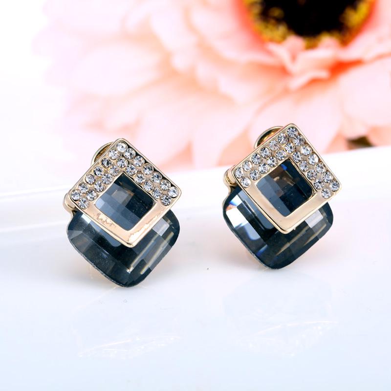 Korean Crystal Rhombus Stud Earrings: Stylish and Versatile Women's Jewelry