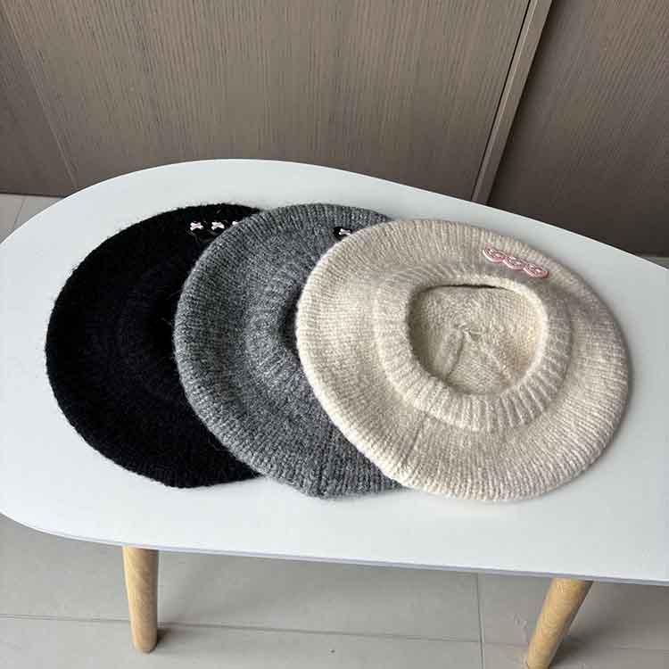 Autumn and winter woolen bud hat ladies sweet college style waxy knitted wool hat fashion painter hat