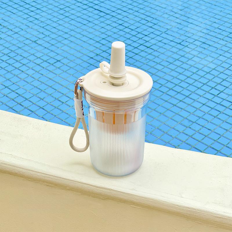 16.3oz Colorful Water Cup With Tea Infuser Straw Portable Outdoor Sports Bottle With Lanyard Isolating Chamber Design for Summer