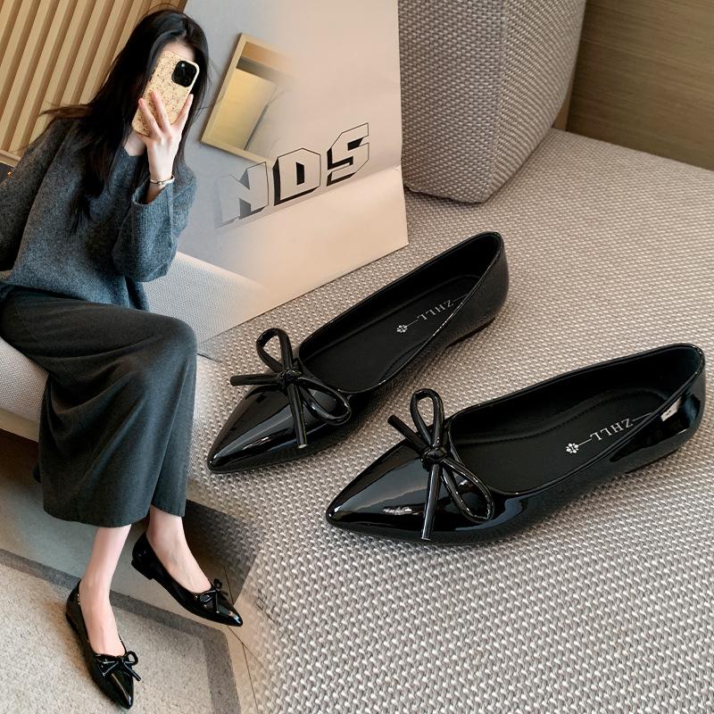 168836 Korean versatile shallow mouth single shoes 2026 new bow pointed flat shoes widened large size women's shoes