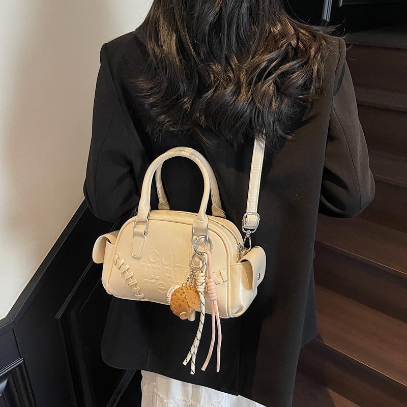 Popular Bags Women's New Casual Versatile Shoulder Messenger Bag Portable Pillow Bag