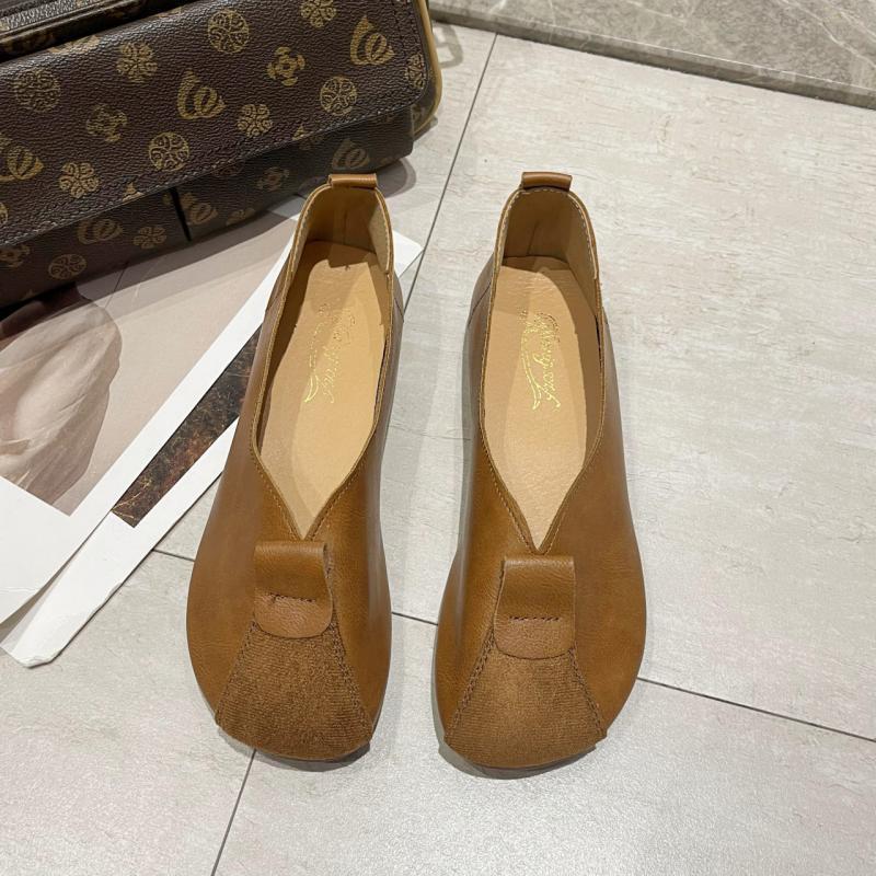 2025 Spring New Casual Flat Single Shoes Soft Leather Doudou Shoes One Pedal Retro Style Lazy Shoes Middle-aged and Elderly Shoes