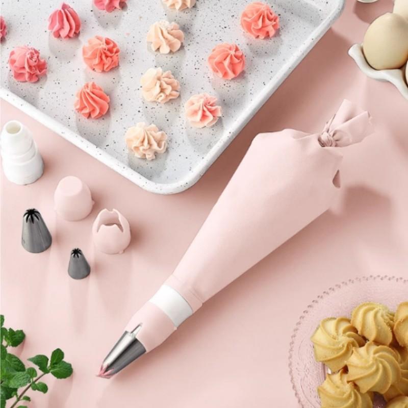 Butter Piping Bag Kit 34PCS Reusable Cake Decorator Nozzles and Scraper All in One DIY Baking Tools for Home Kitchen Parties