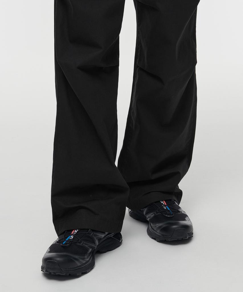 MUSINSA STANDARD Cotton Parachute Pants [Black]