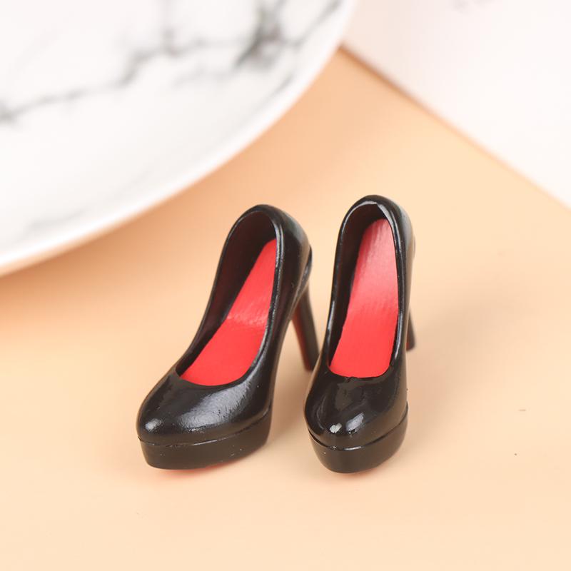 Аксессуары для кукол 30 см. Туфли и сумки на высоком каблуке. Гелевые туфли для тела.