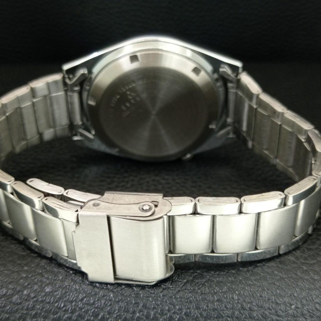 ЯПОНСКИЕ ВИНТАЖНЫЕ ОТРЕМОНТИРОВАННЫЕ АВТОМАТИЧЕСКИЕ МУЖСКИЕ ЧАСЫ SEIKO 5 7009A С СИННИМ ЦИФЕРБЛАТОМ a446212-1