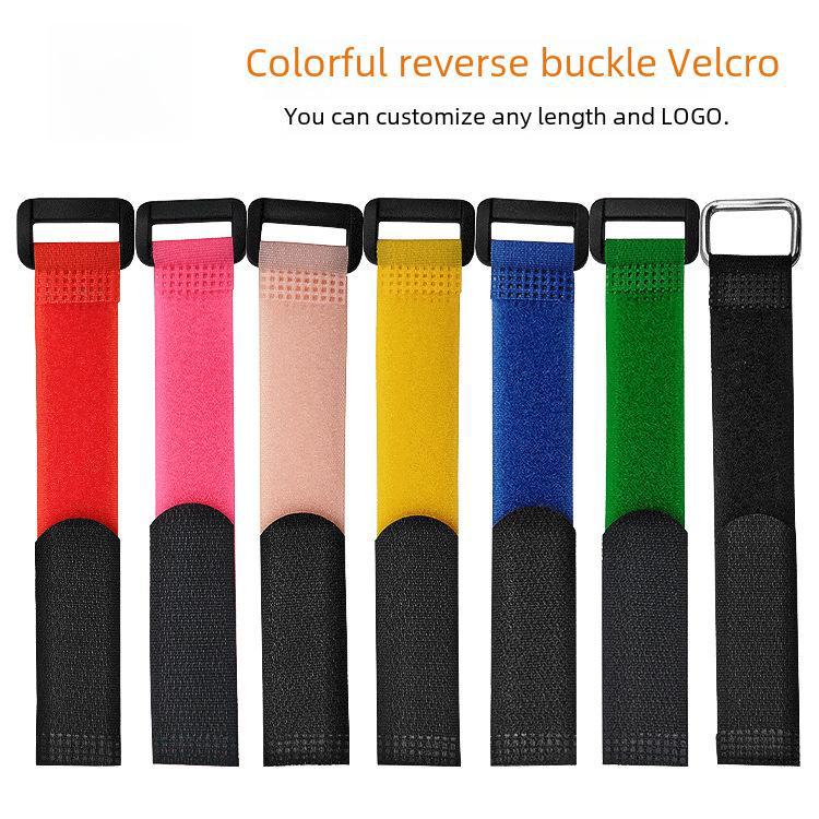 Кабель передачи данных с обратной пряжкой, ремешок-липучка для крепления груза и квадратная пряжка.