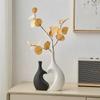 A Set Heart-Shaped Irregular Shape Vase Elegant Flower Arrangement Vase Modern Ceramic Vase