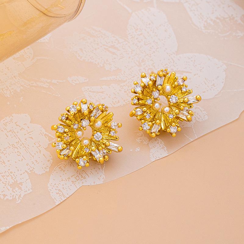 Exquisite fashion inlaid zircon light luxury high sense sunflower sunflower personality trend temperament stud earrings women