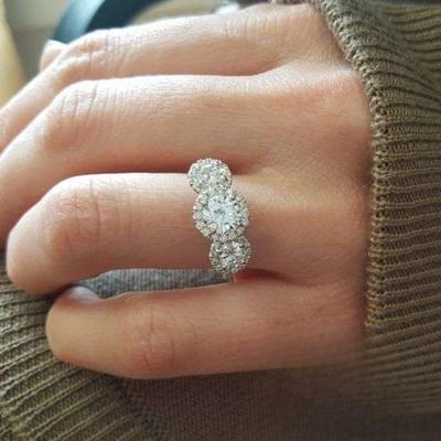 Новое популярное круглое кольцо с бриллиантами классическая мода женские свадебные украшения из циркона с белым кристаллом