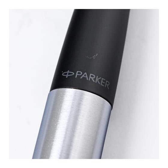 Шариковая ручка PARKER Urban Матовый черный CT, Средний стержень, На основе масла, Официальный импорт S0735810 - Значительный вес, стабильное письмо, современный и