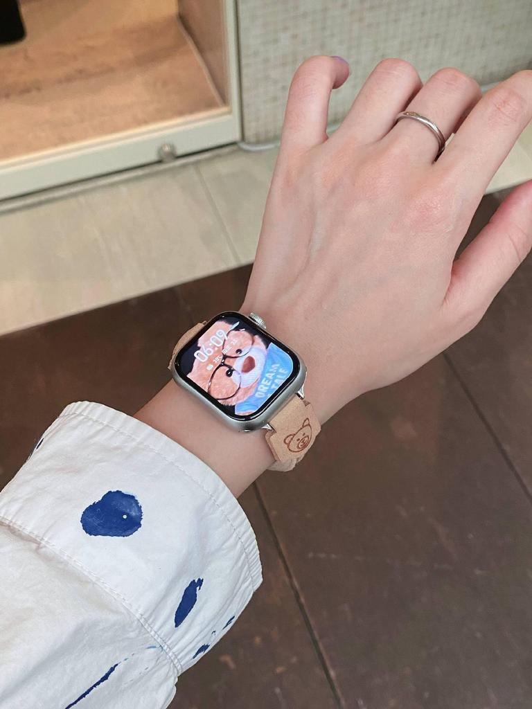 Совместимый ремешок для Apple Watch S10, Ultra, iWatch 9876 поколений и SE - Дизайн «Маленький медвежонок», стиль резинки для волос.