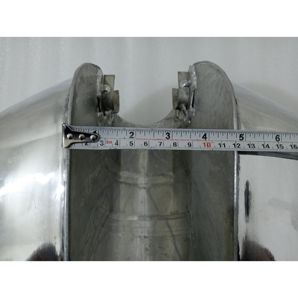 Honda CL72 CL77 (1962 - 1967) 305 Scrambler Chrome (2 Hole Fuel Tap) Petrol Tank