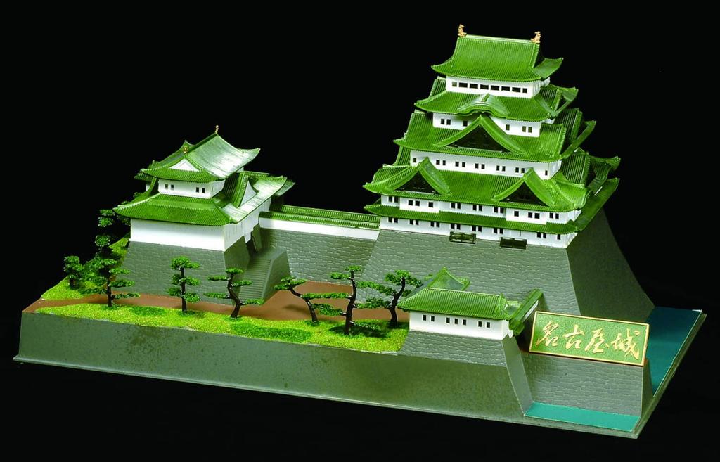 Doyusha 1/350 Japan's Famous Castles Deluxe Nagoya Castle Plastic Model DX-3