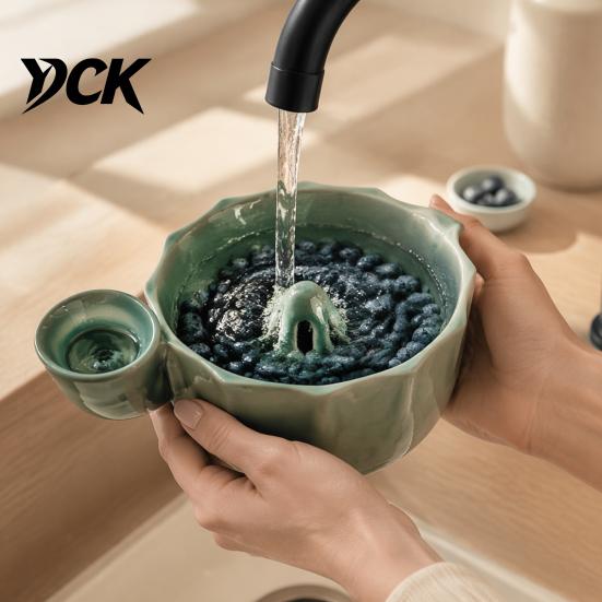 Berry Strainer for Fresh Fruit Bowl with Drainage Hole, Self Rinsing Ceramic Bowl, Small Rinse Decorative Colander Vegetable Washing And Serving