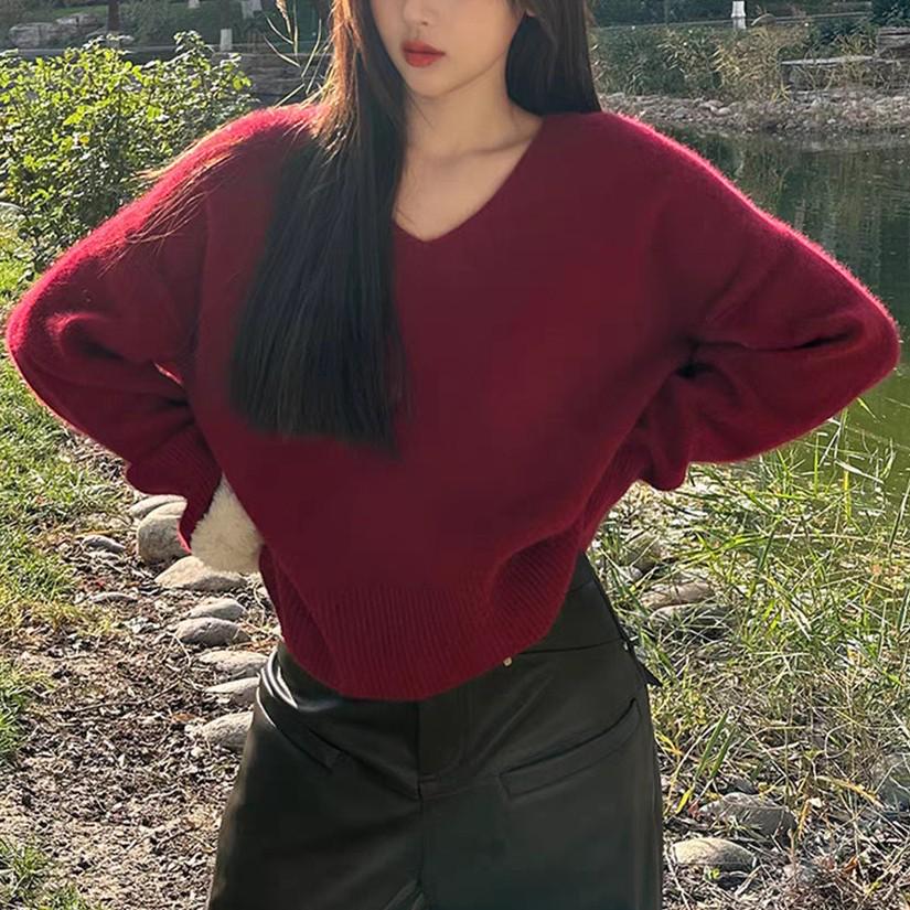 Yang Chaoyue Red Christmas Sweater: Women's Loose Knit Pullover for Autumn/Winter