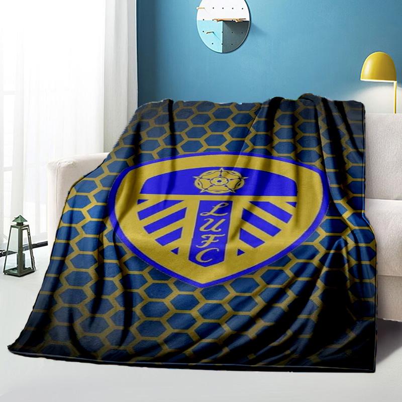 Leeds Crest Design Printed Throws Blanket Soft Flannel Blankets for Couch Bed Gifts for Men Women Picnic blanket Christmas gifts