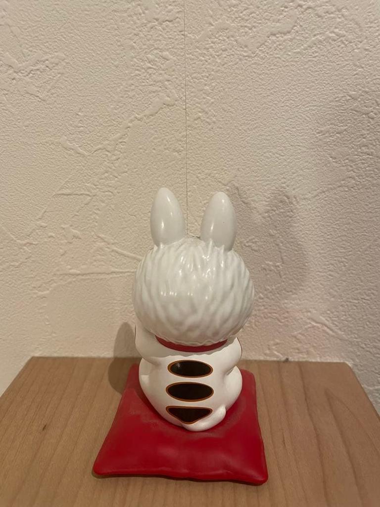 [USED] POP MART Labubu Maneki Neko (Beckoning Cat) Japan Limited Edition