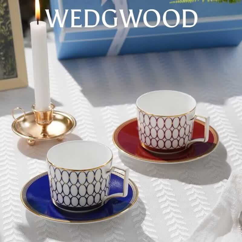 Wedgwood Набор на 2 чашки "Золотой век" с позолотой, красный и полночный синий